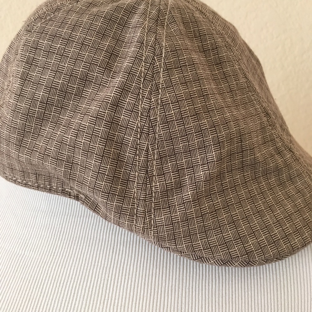 Hat tan color cap hat